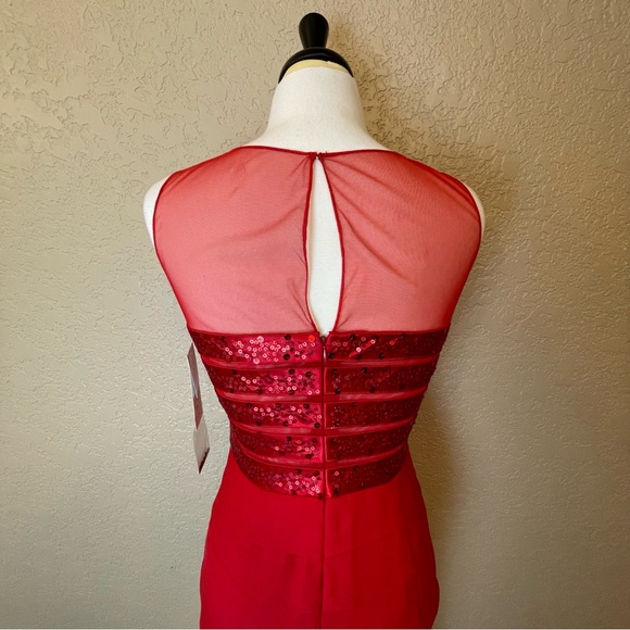 NWT Sherrie Bloom Peter Noviello CHETTA B 100% Silk Red Dress Size 4 - Picture 10 of 13